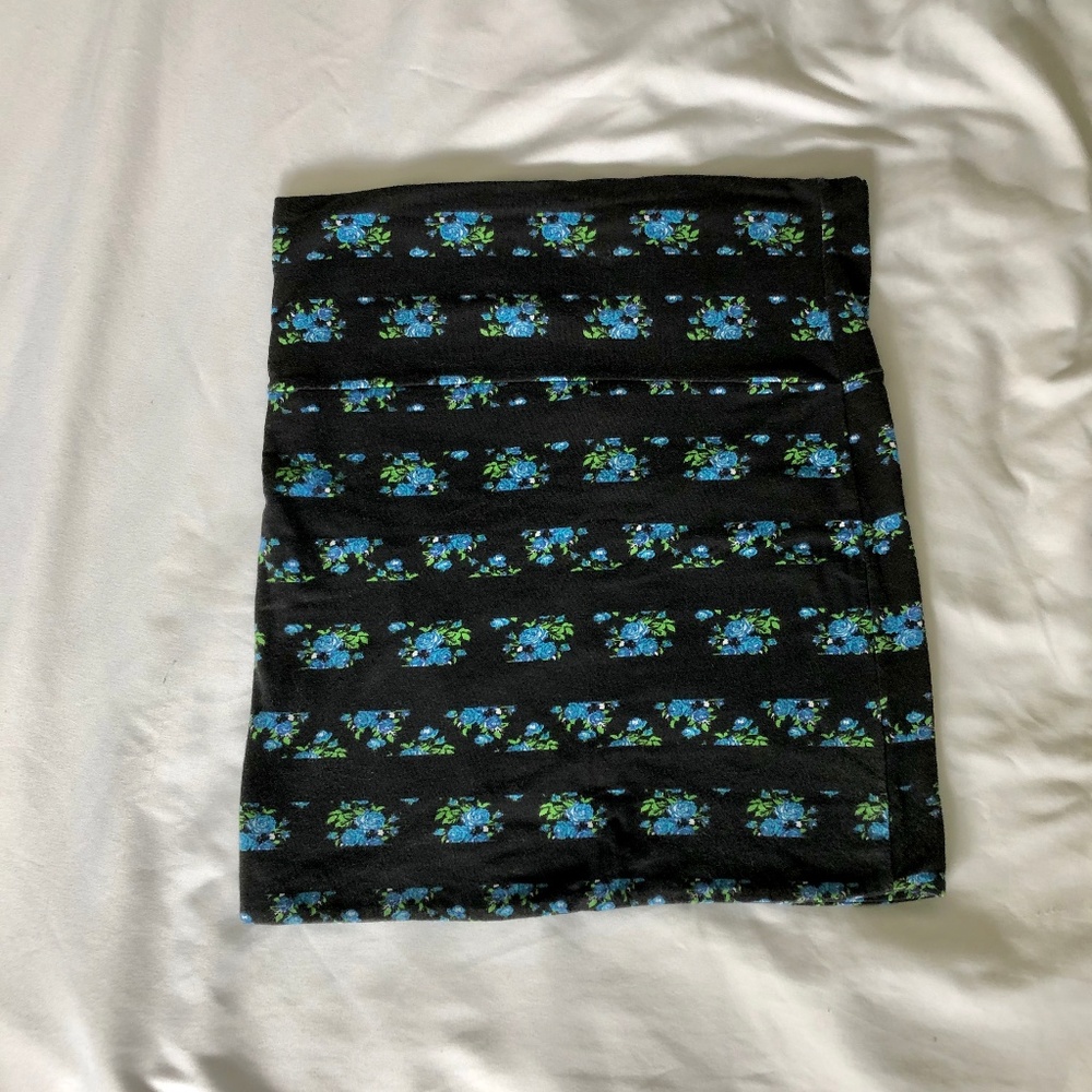Wet Seal Reversible Mini Floral Skirt in XS